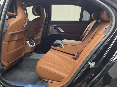 صورة مصغرة 18 لـ 2025 BMW 7 SERIES