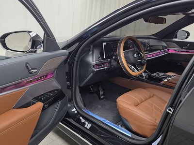 صورة مصغرة 13 لـ 2025 BMW 7 SERIES
