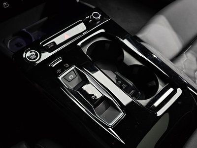 2025 AUDI A6 E-TRON 照片 9