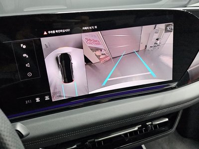 2025 AUDI A6 E-TRON thumbnail 16