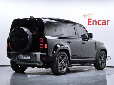 LAND ROVER DEFENDER - 3