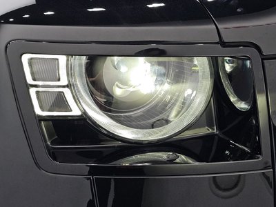 LAND ROVER DEFENDER - 9