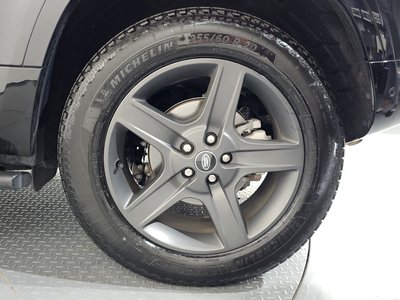 LAND ROVER DEFENDER - 8