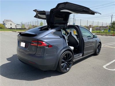TESLA MODEL X - 6