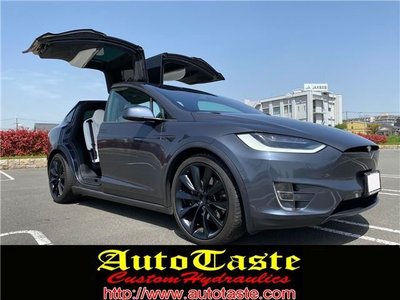 TESLA MODEL X - 5