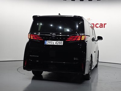 TOYOTA ALPHARD - 4