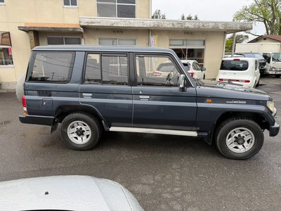 TOYOTA LAND CRUISER - 5