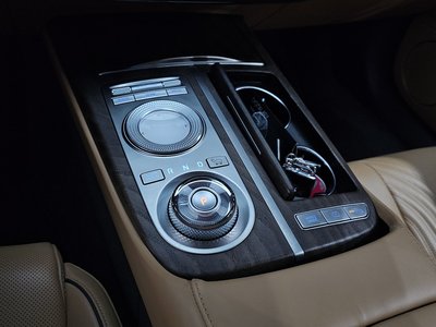 GENESIS G80 (RG3) - 9