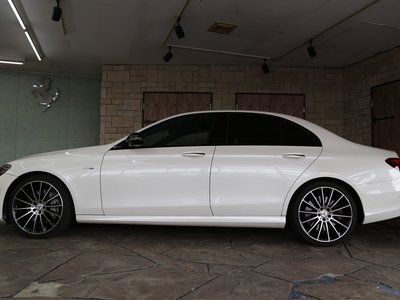 MERCEDES-BENZ E-CLASS AMG - 10