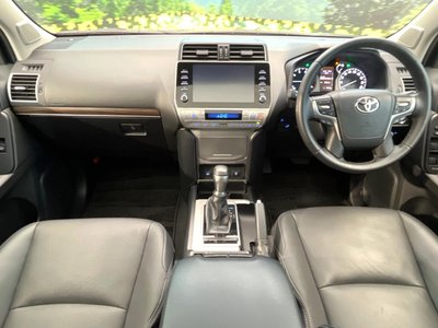TOYOTA LAND CRUISER PRADO - 2