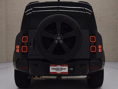 LAND ROVER DEFENDER - 8