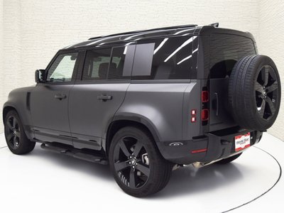 LAND ROVER DEFENDER - 2