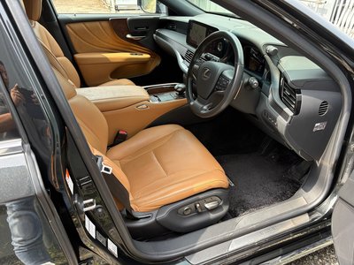 2021 Lexus LS — миниатюра 11