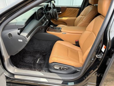 2021 Lexus LS — миниатюра 17