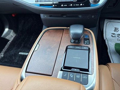 2021 Lexus LS — миниатюра 15