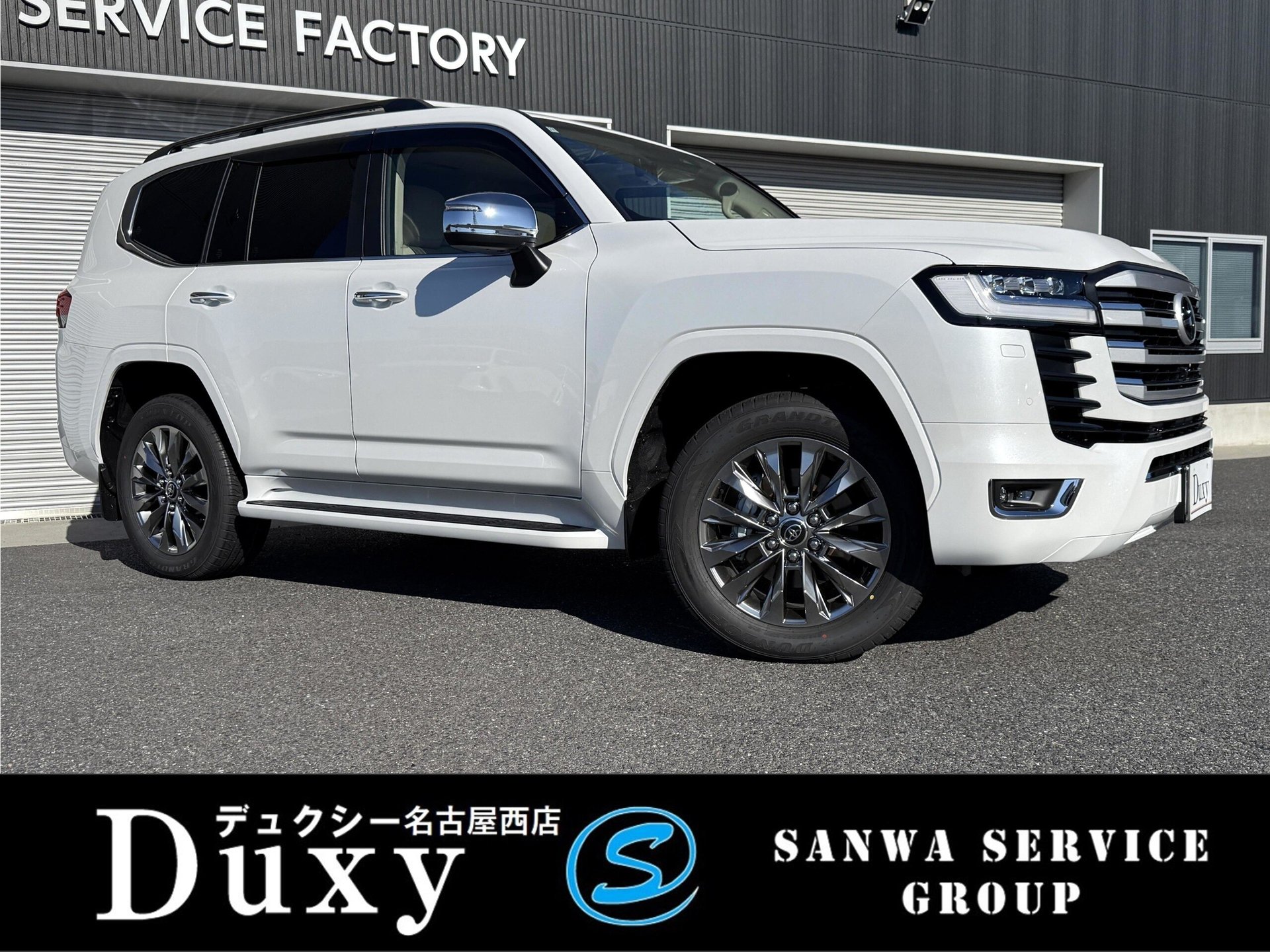 TOYOTA LAND CRUISER 300 - View 1