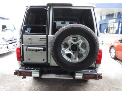 صورة مصغرة 24 لـ 2014 Toyota LAND CRUISER 70