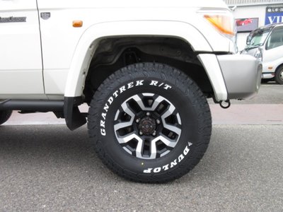 صورة 9 لـ 2014 Toyota LAND CRUISER 70