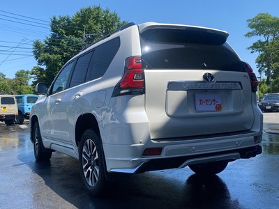 TOYOTA LAND CRUISER PRADO - 7