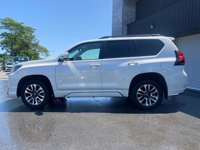 TOYOTA LAND CRUISER PRADO - 6