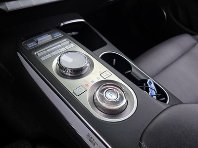 2021 Genesis GV70 photo 9