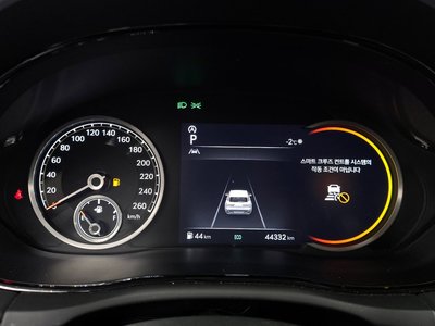 2021 Genesis GV70 photo 8