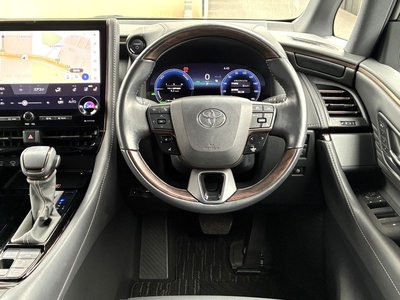 TOYOTA ALPHARD - 2