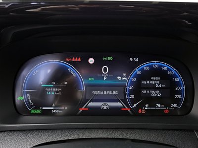 TOYOTA CROWN CROSSOVER - 8