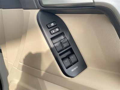 2023 Toyota LAND CRUISER PRADO — миниатюра 21