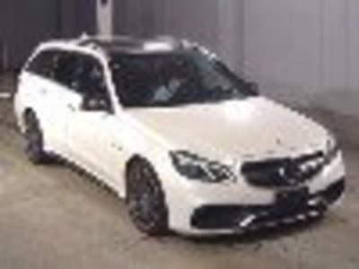 MERCEDES-BENZ E-CLASS - 1