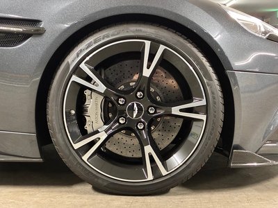 ASTON MARTIN VANQUISH - 7