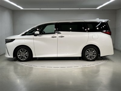 2025 Toyota ALPHARD 照片 3