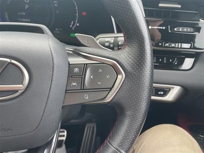 صورة مصغرة 12 لـ 2023 Lexus RX