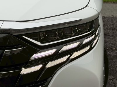 TOYOTA ALPHARD - 4