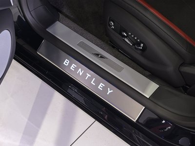2023 Bentley FLYING SPUR — миниатюра 13
