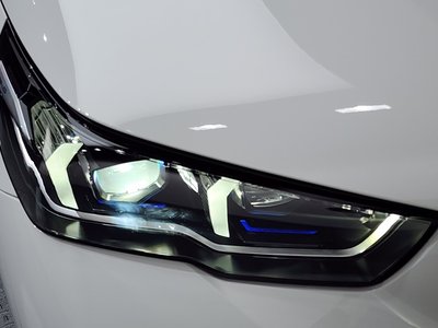 2025 BMW 5 SERIES 照片 9