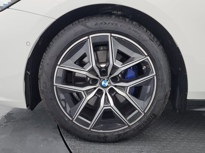 2025 BMW 5 SERIES 照片 6