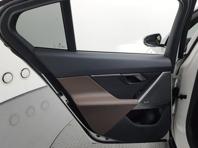 2025 BMW 5 SERIES — миниатюра 15