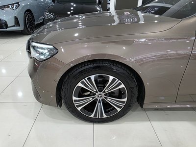 MERCEDES-BENZ E-CLASS - 6