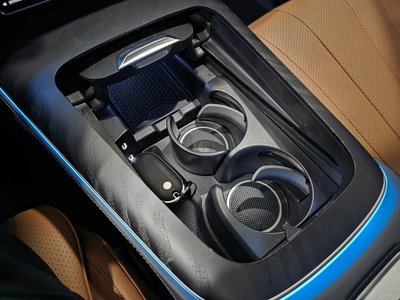 MERCEDES-BENZ E-CLASS - 9