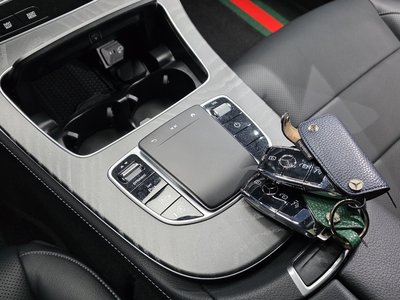 MERCEDES-BENZ E-CLASS - 9