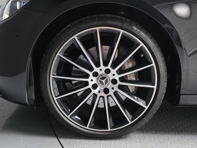 MERCEDES-BENZ E-CLASS - 6