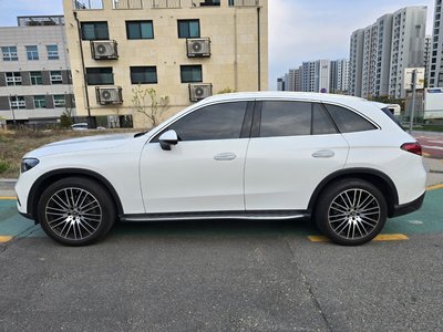 MERCEDES-BENZ GLC - 2