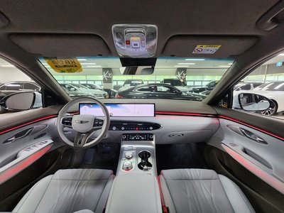 2026 Genesis GV70 — миниатюра 16