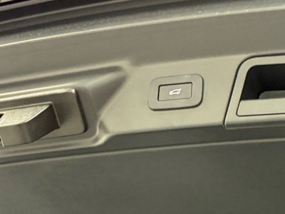 2023 LAND Rover RANGE ROVER VELAR — миниатюра 67