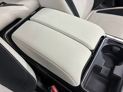 2023 LAND Rover RANGE ROVER VELAR — миниатюра 38