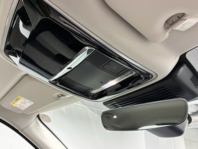 2023 LAND Rover RANGE ROVER VELAR — миниатюра 40