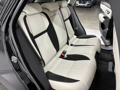 2023 LAND Rover RANGE ROVER VELAR — миниатюра 56