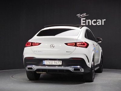 2021 Mercedes-BENZ GLE — фото 4