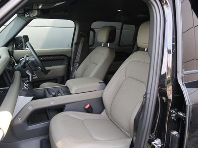 صورة مصغرة 49 لـ 2024 LAND Rover DEFENDER